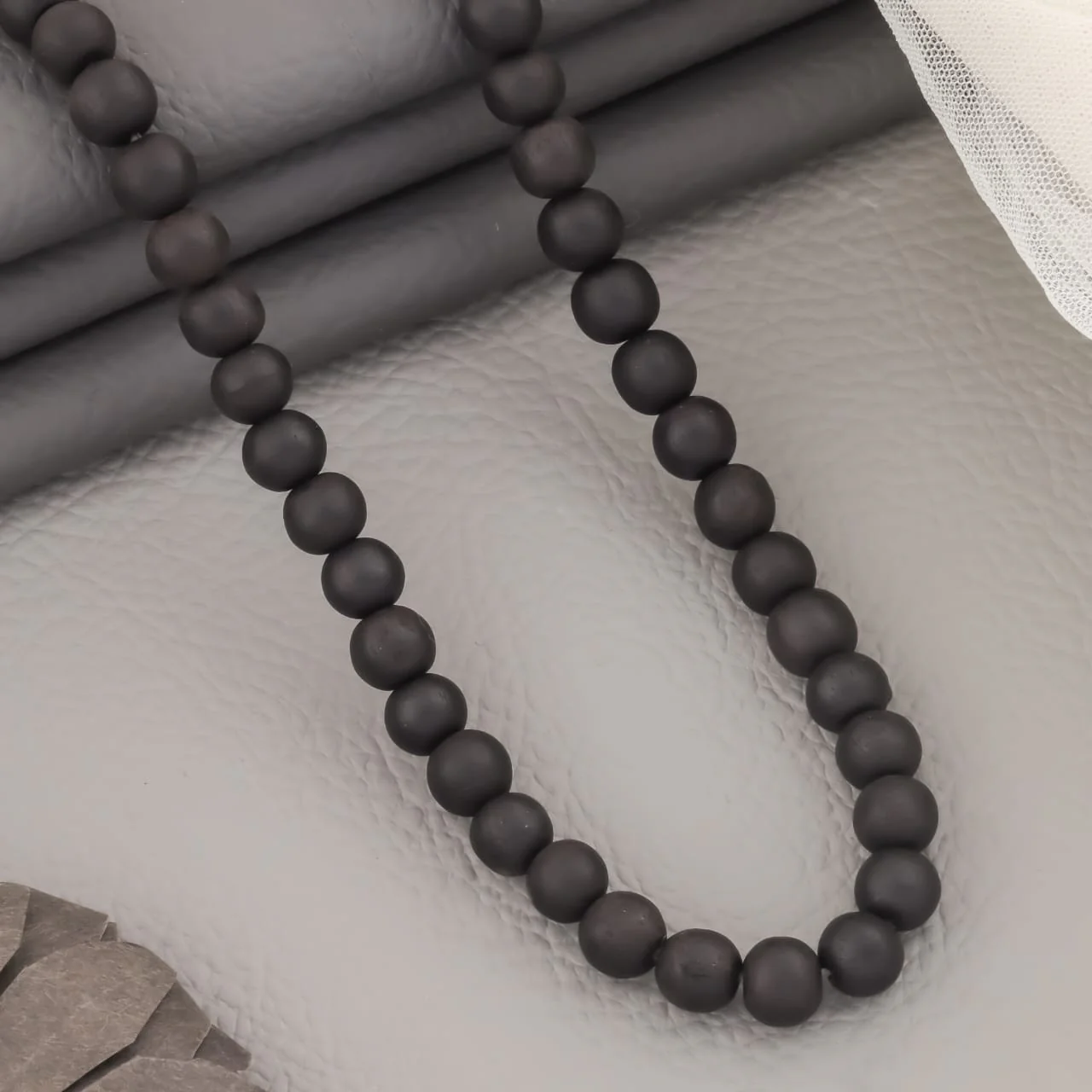 108‑Bead Black Onyx Japa Mala with Red Tassel – Hand‑Knotted Meditation Beads(R-1) - Image 4