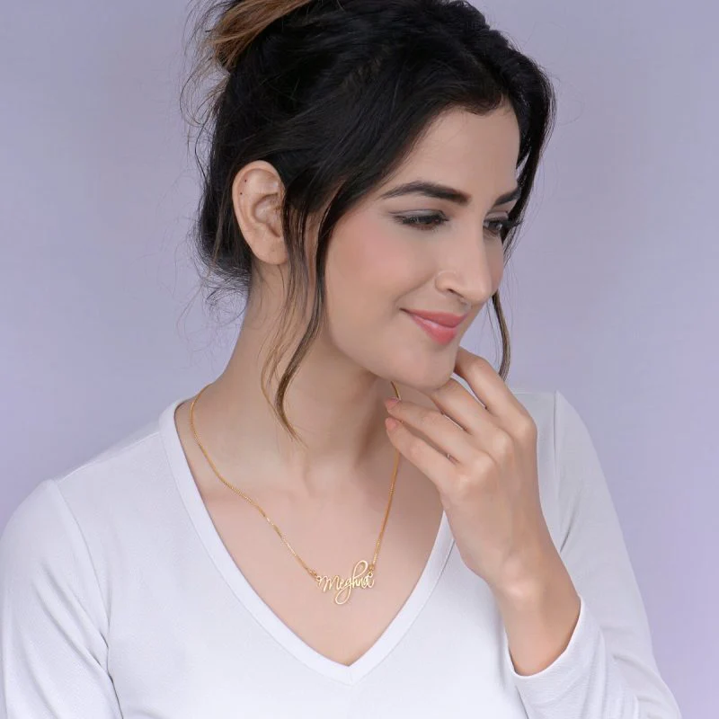 Cursive Curved Name Necklace - Image 5
